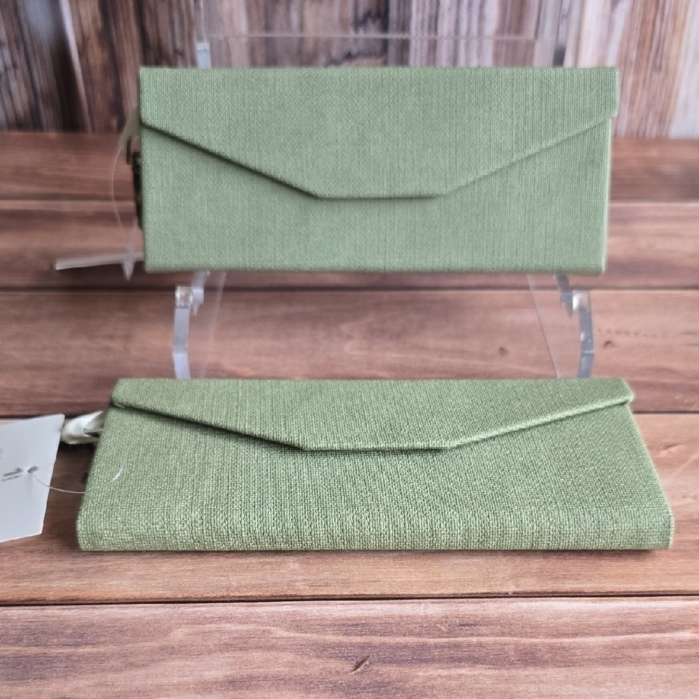 NWT FOLDABLE SUNGLASS HOLDER BUNDLE